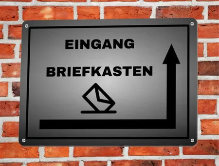 Wegweiser Eingang Briefkasten Bild