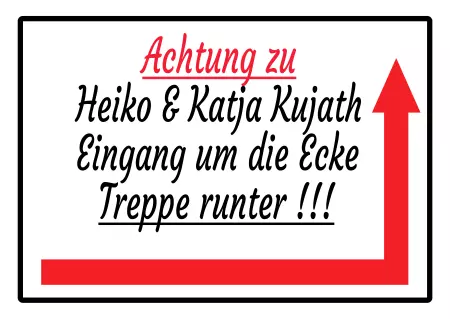 Wegweiser Eingang um die Ecke Bild