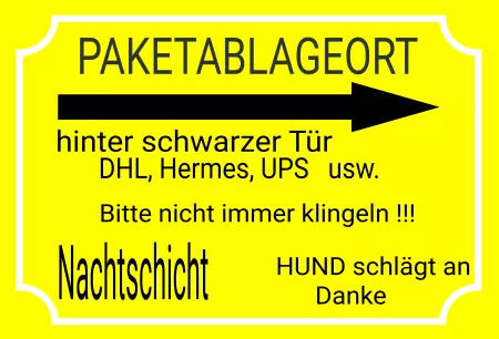 Wegweiser Paketablageort hinter der schwarzen Tür. Bild